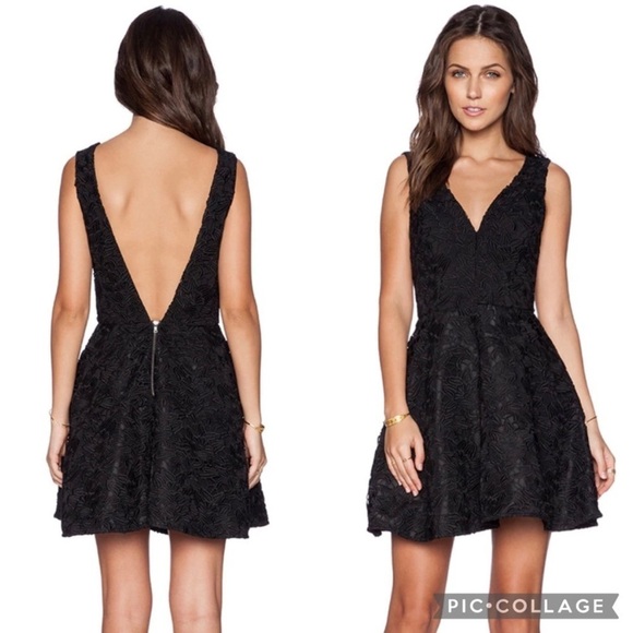 Sam Edelman Dresses & Skirts - SAM EDELMAN Dress Black Lace Mini Cocktail Lace V-neck Party STYLE# SE7133CLS